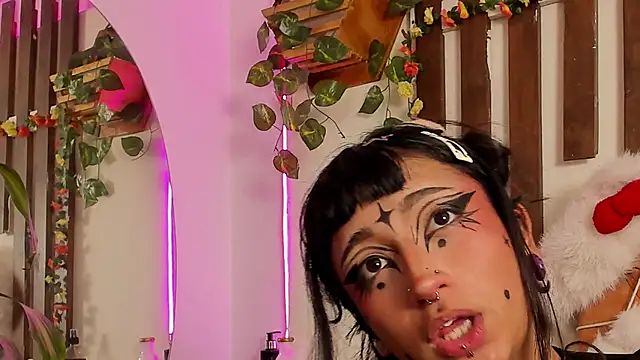 MeowMota_ Chat XXX in diretta