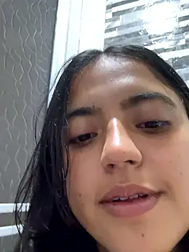 ViolettaSummer's Live XXX Chat