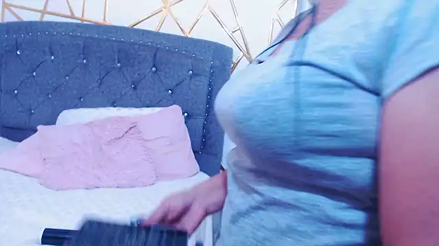 Zara47sweet: онлайн-секс-чат