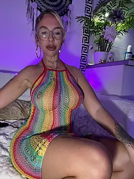 CheekyChels Live XXX Chat