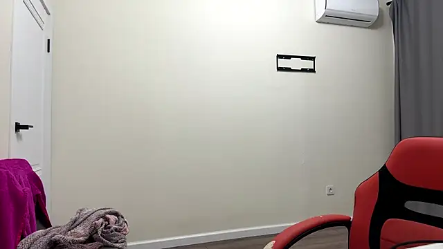 Elira_Breeze Live XXX Chat