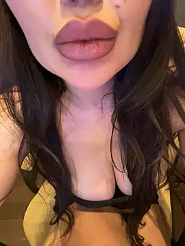 ANGELIKA7741's Live XXX Chat