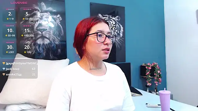 دردشة CharlotteBlossom الجنسية المباشرة