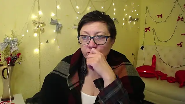 EmilyL0ve's Live XXX Chat