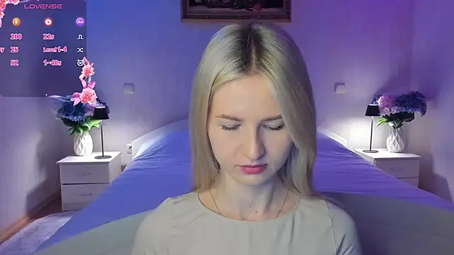 Julie_Blaze's Live XXX Chat