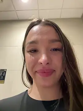 Webkamerová show barbiehumpxxx