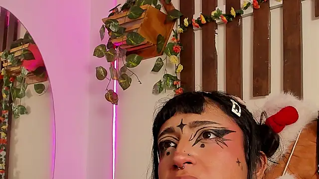 XXX chat uživo modela MeowMota_