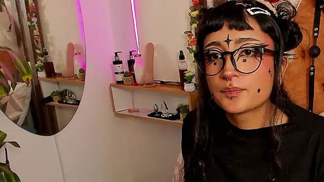 MeowMota_'s Live XXX Chat