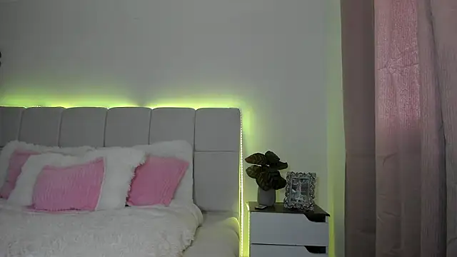 دردشة Ori_valentina الجنسية المباشرة