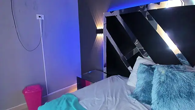 LolaGray__'s Live XXX Chat