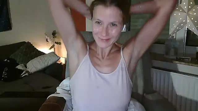 yola181's Live XXX Chat