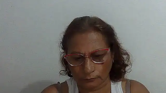 charrysexy1 Adlı Modelin Canlı XXX Sohbeti