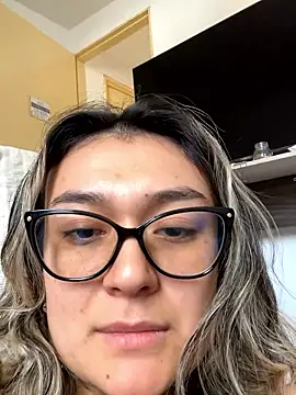 Im-Lola's Live XXX Chat