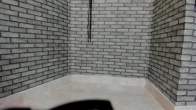 Briana_24's Live XXX Chat