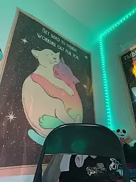 XXX chat uživo modela loveluna8