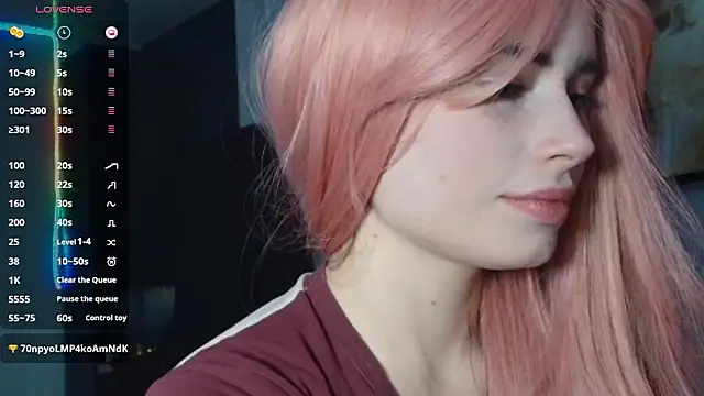 PieraMarchのライブXXXチャット