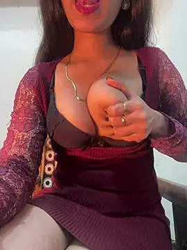 Živý XXX chat Thirsty_Malika