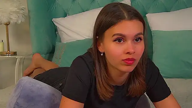 PollyLanders: онлайн-секс-чат