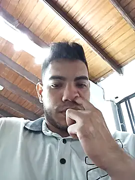 Moreno_latino_sex élő XXX-chatje