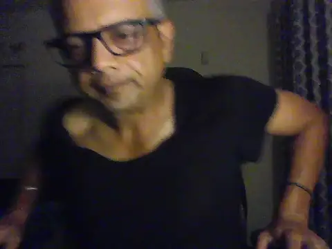 Moh-Moksha 现场XXX聊天