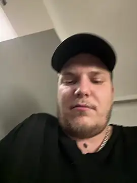 Chatroom XXX en direct de MIkE__96__