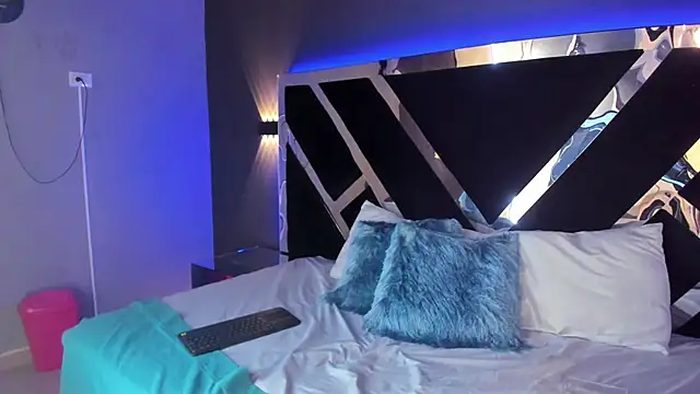 LolaGray__ 라이브 XXX 채팅