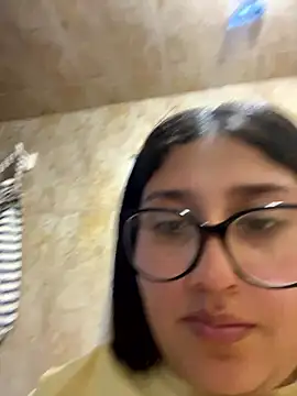 croftsmila লাইভ XXX চ্যাট