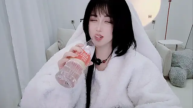 Evangelin-e – Live XXX-chat