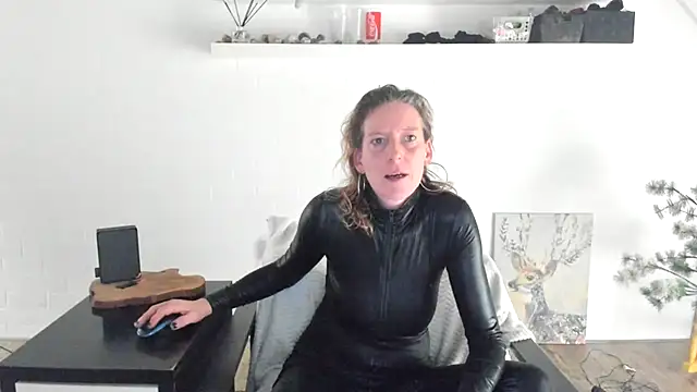 Sembang XXX Secara Langsung MendiPetite