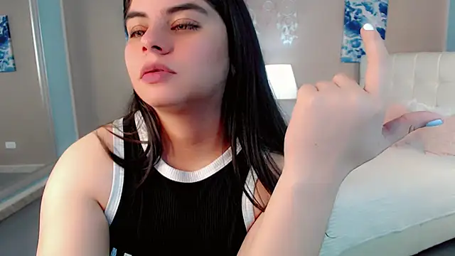 _Maddison_Ivanova_ Pertunjukan Webcam