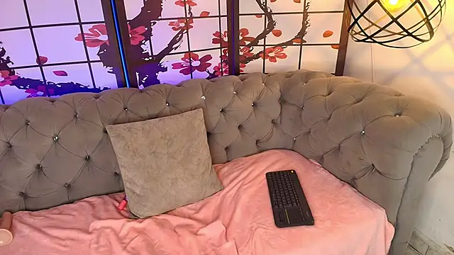 EllieBloom Chat XXX live