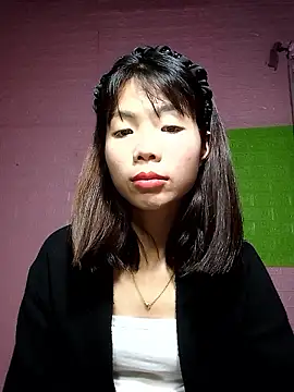 Yaya-827 élő XXX-chatje