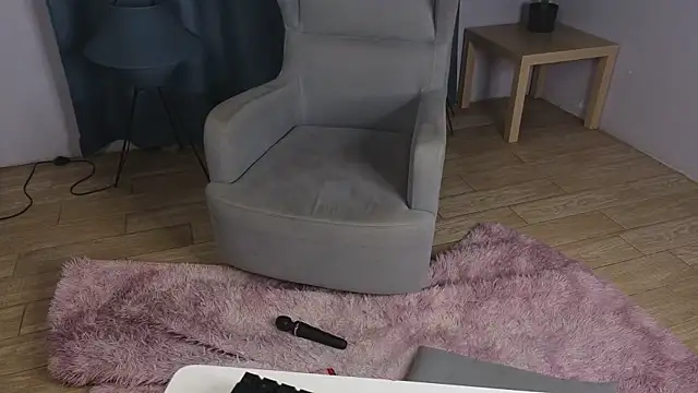 blondeorbrunette 现场XXX聊天