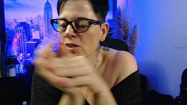 ninarandmann 라이브 XXX 채팅