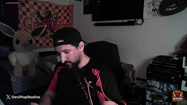 DevilPup75_ Live XXX-chat