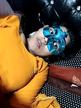 Desi_muslimcouple Adlı Modelin Web Kamerası Şovu