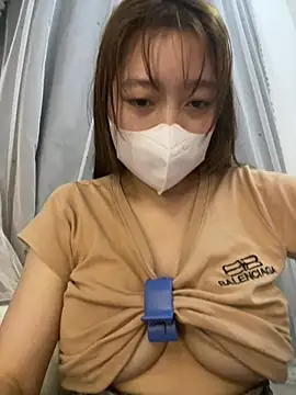 kitty-20x élő XXX-chatje