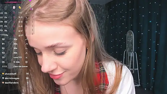 OdellaFrake live XXX chat