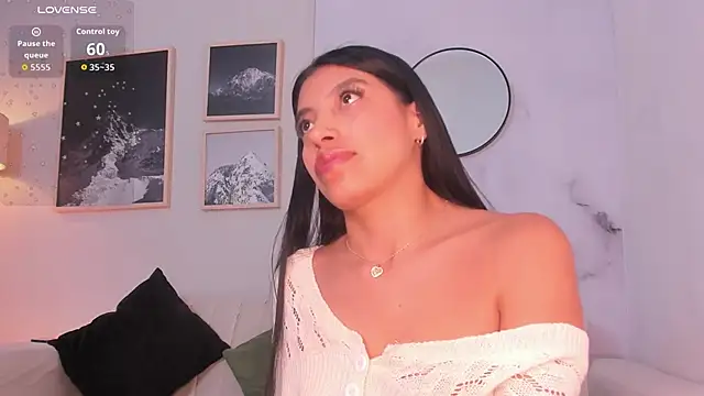 Tiffany_Low's Live XXX Chat