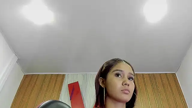 MarianaManzur 即時 XXX 聊天