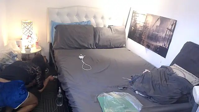 NinaDOM4CUM Chat XXX in diretta