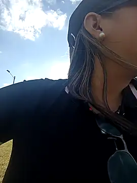 any_mourのライブXXXチャット