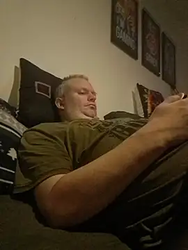 ShyBoy1982: απευθείας συνομιλία ΧΧΧ