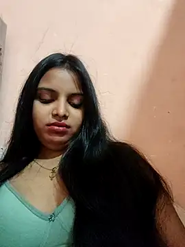 Chat XXX ao vivo de Maahhii_2