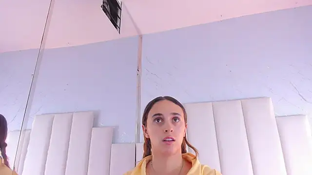 XXX chat uživo modela angelikarose1