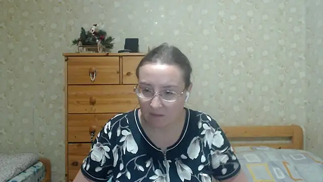 XXX chat uživo modela Smart_Rose