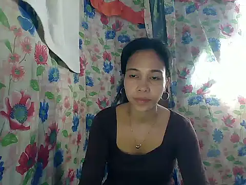 PinaySkinnyGirl's Live XXX Chat