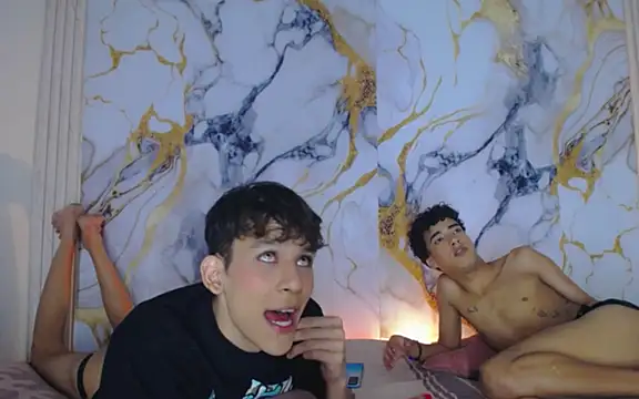 Pleasure_boys_hot's Webcam Show