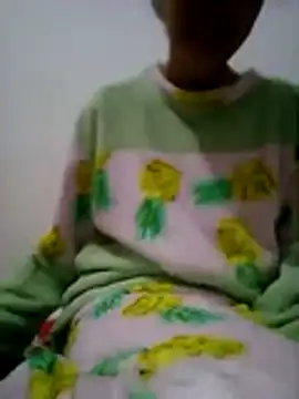 Show modela altinya na web-kameri