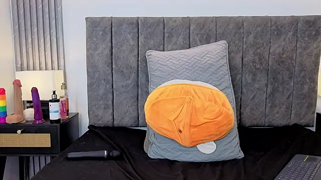 Živý XXX chat Ema_Stone65